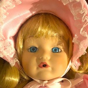 Wyndam Lane Porcelain Collectable Doll “Amanda”
